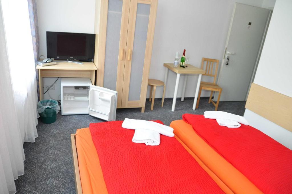 Pension Leipzig Georgplatz Habitación foto